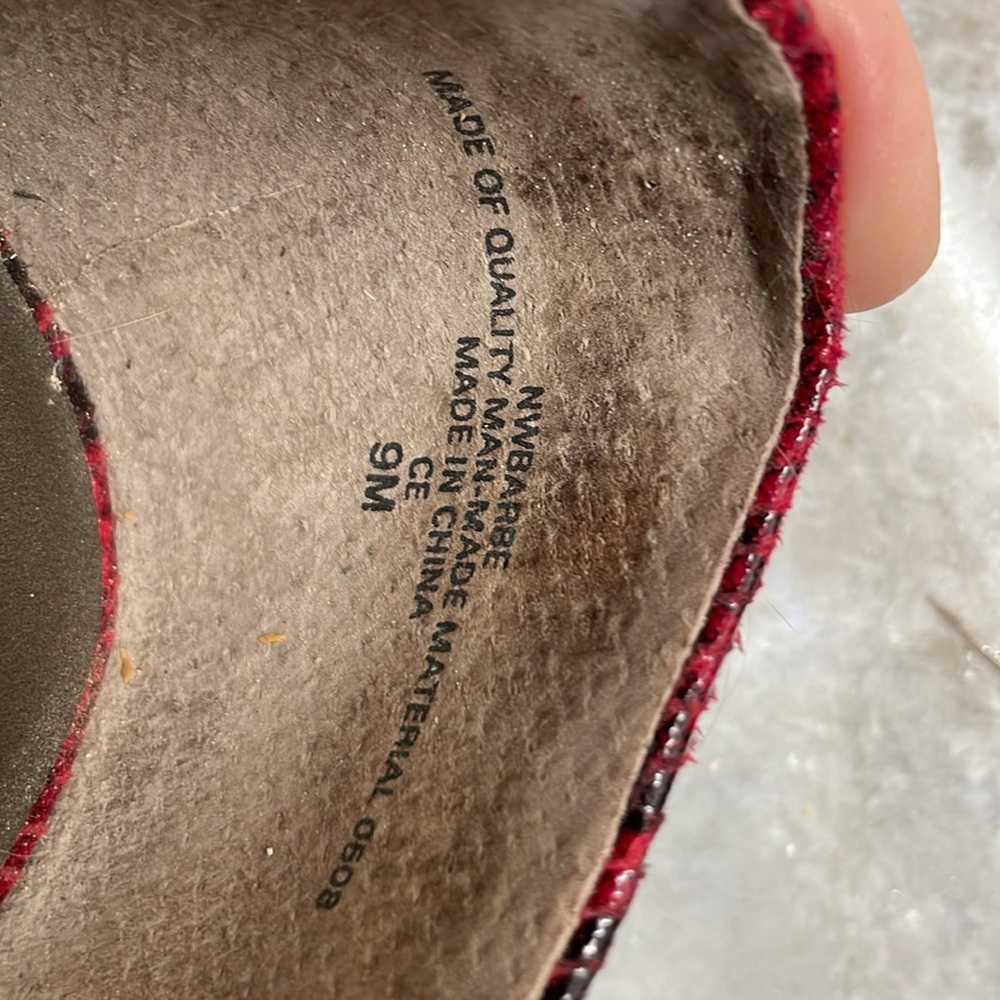 Nine West Barbe Red & Black snakeskin print pointy toe pumps Sz 9 - Picture 3 of 5